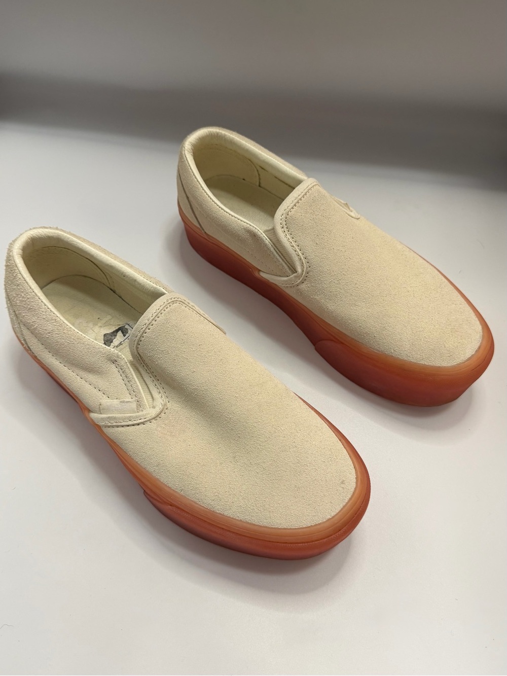 Cream Slip-On Platform Sneakers with Orange Gum Sole Size 7.5 Women’s - Picture 2 of 5